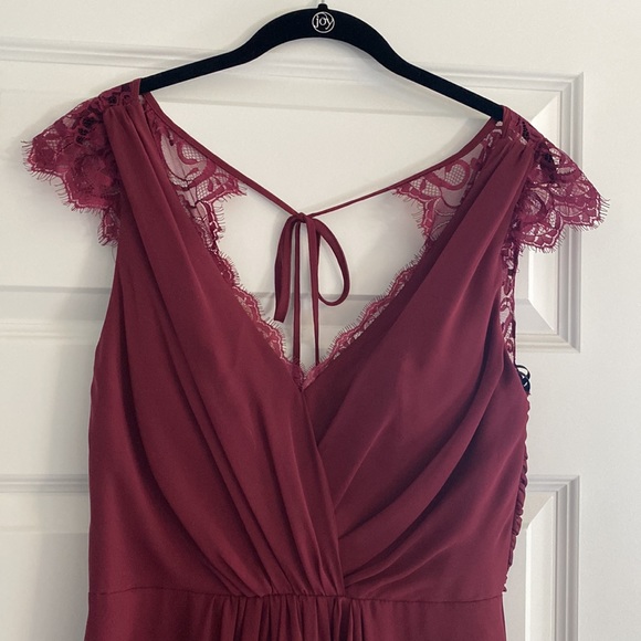 Beautiful Hailey Paige Gown! - Picture 2 of 4